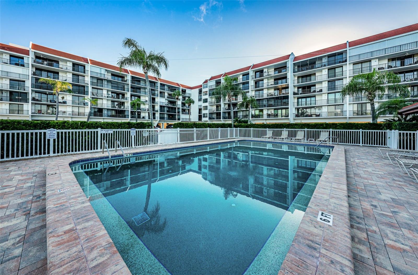 VISTA BAY CONDO I PH I - Residential