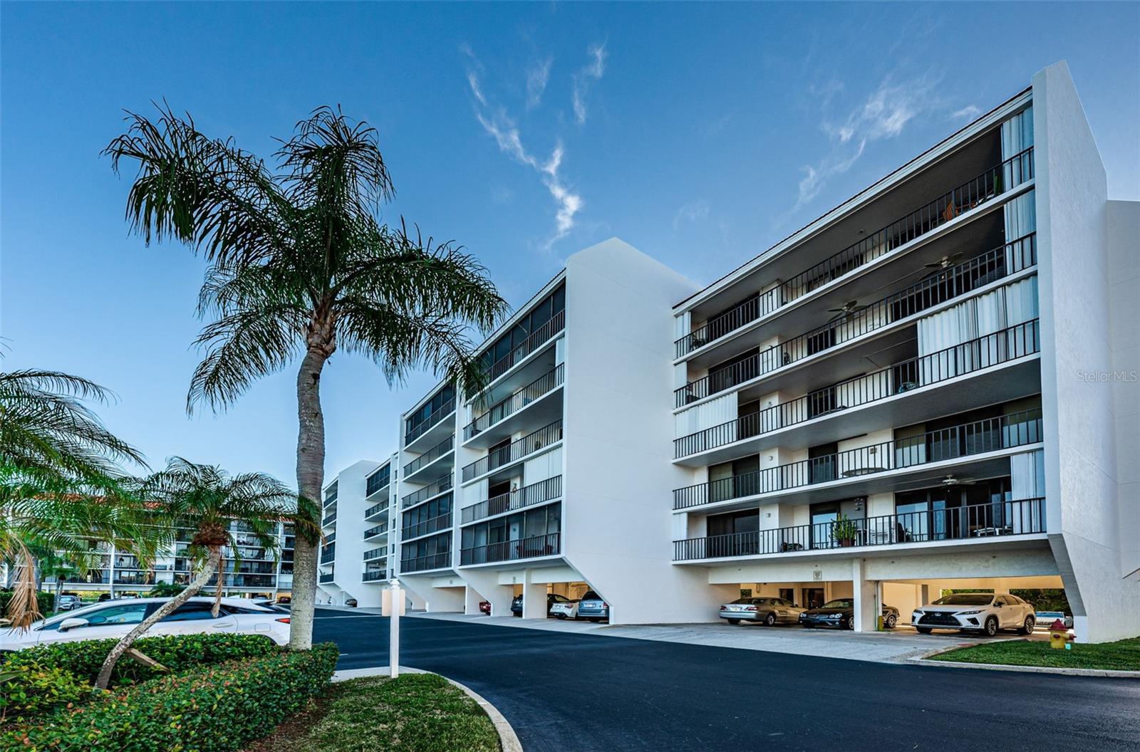 VISTA BAY CONDO I PH I - Residential