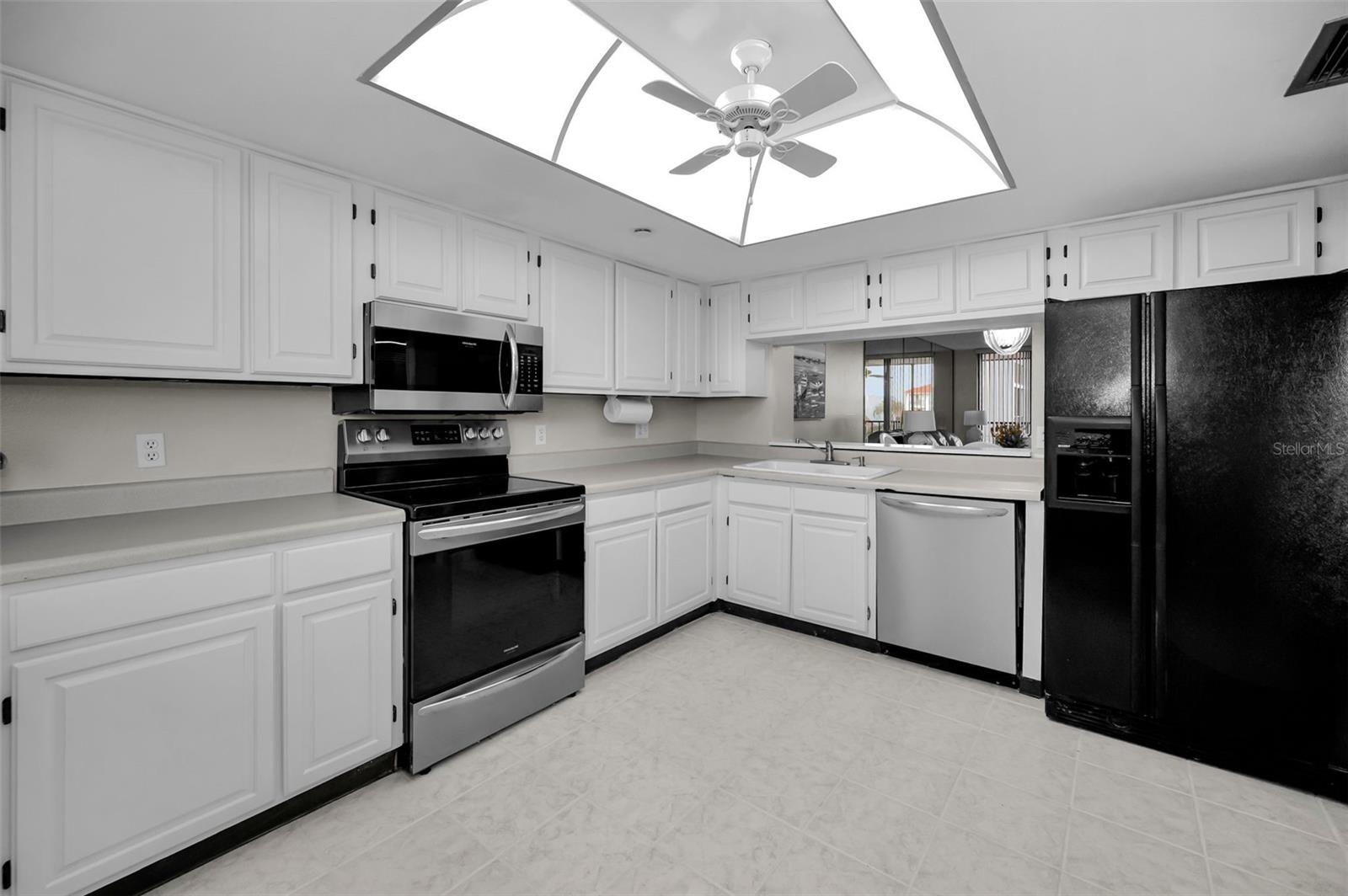 VISTA BAY CONDO I PH I - Residential