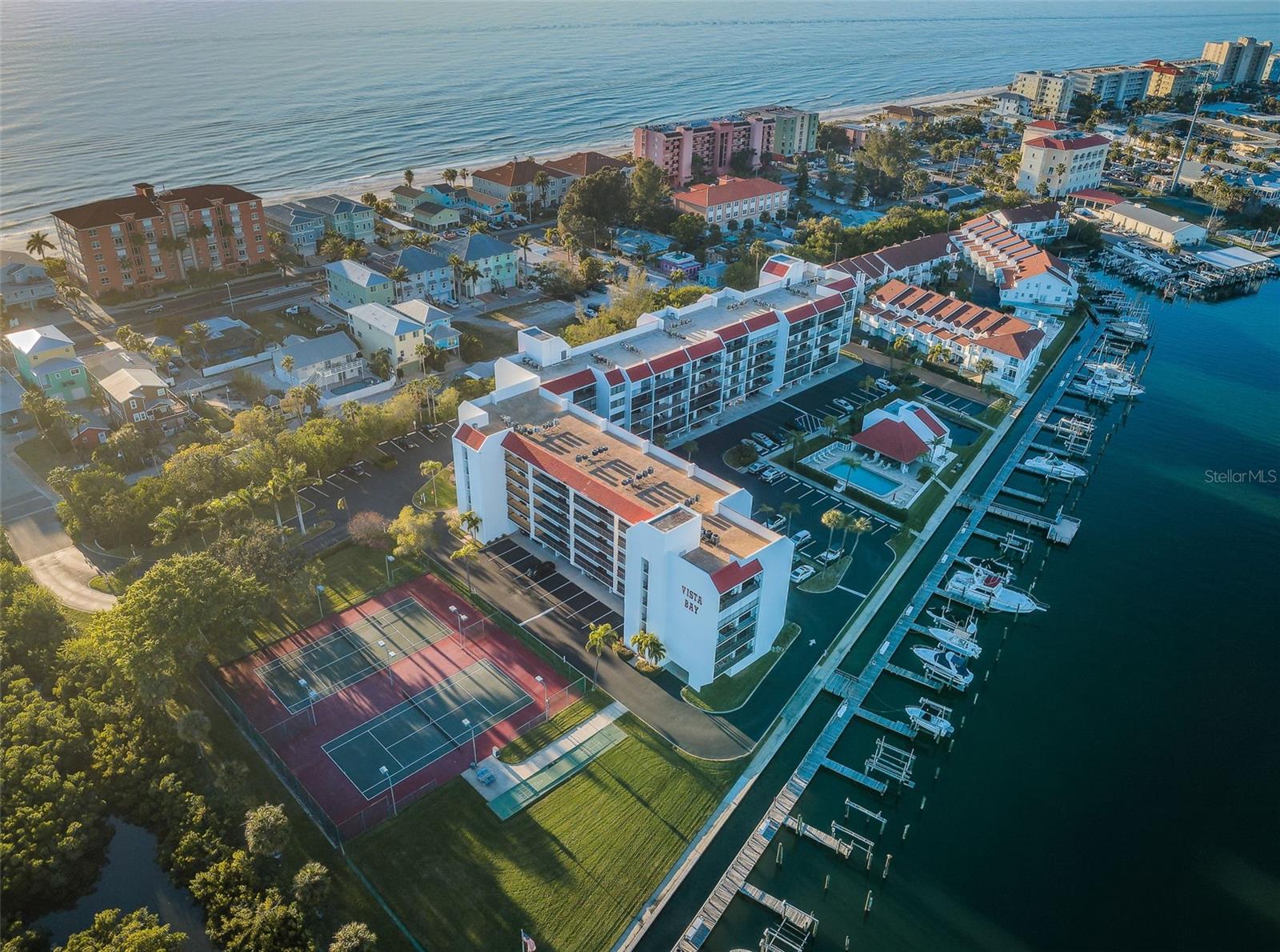 VISTA BAY CONDO I PH I - Residential