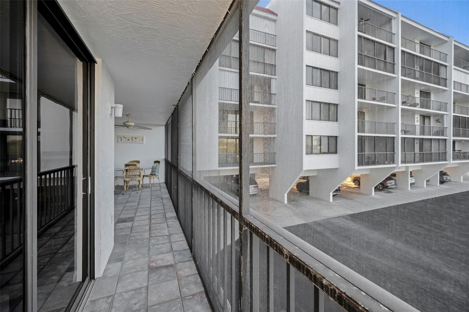 VISTA BAY CONDO I PH I - Residential