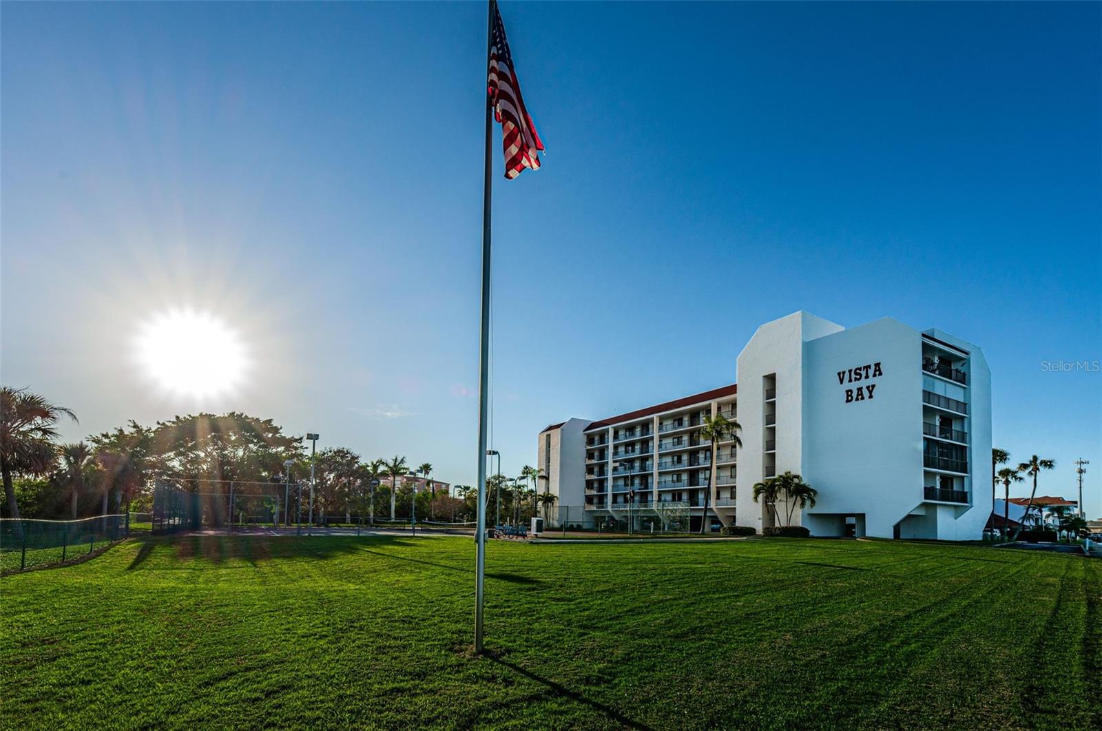 VISTA BAY CONDO I PH I - Residential