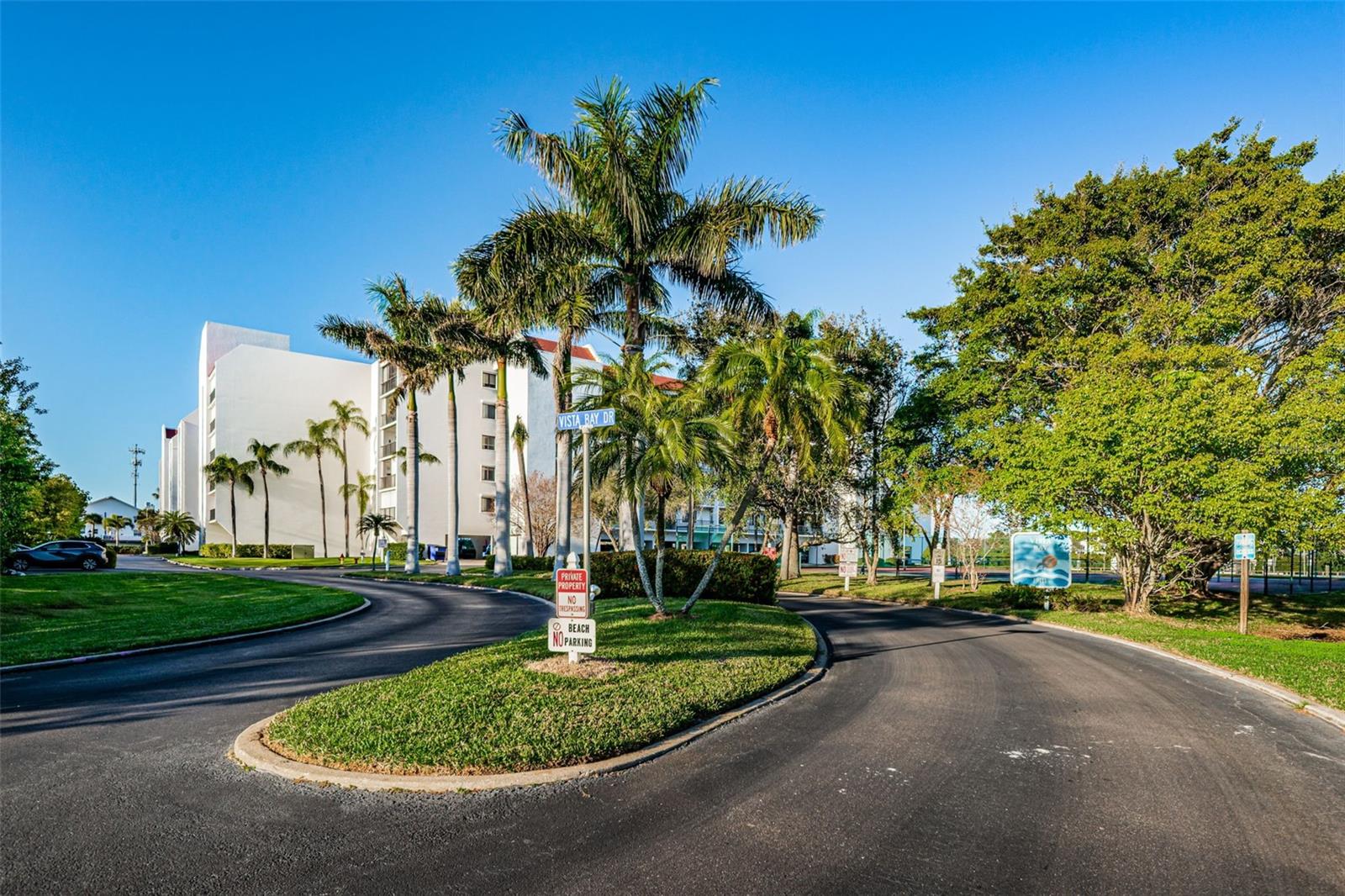 VISTA BAY CONDO I PH I - Residential