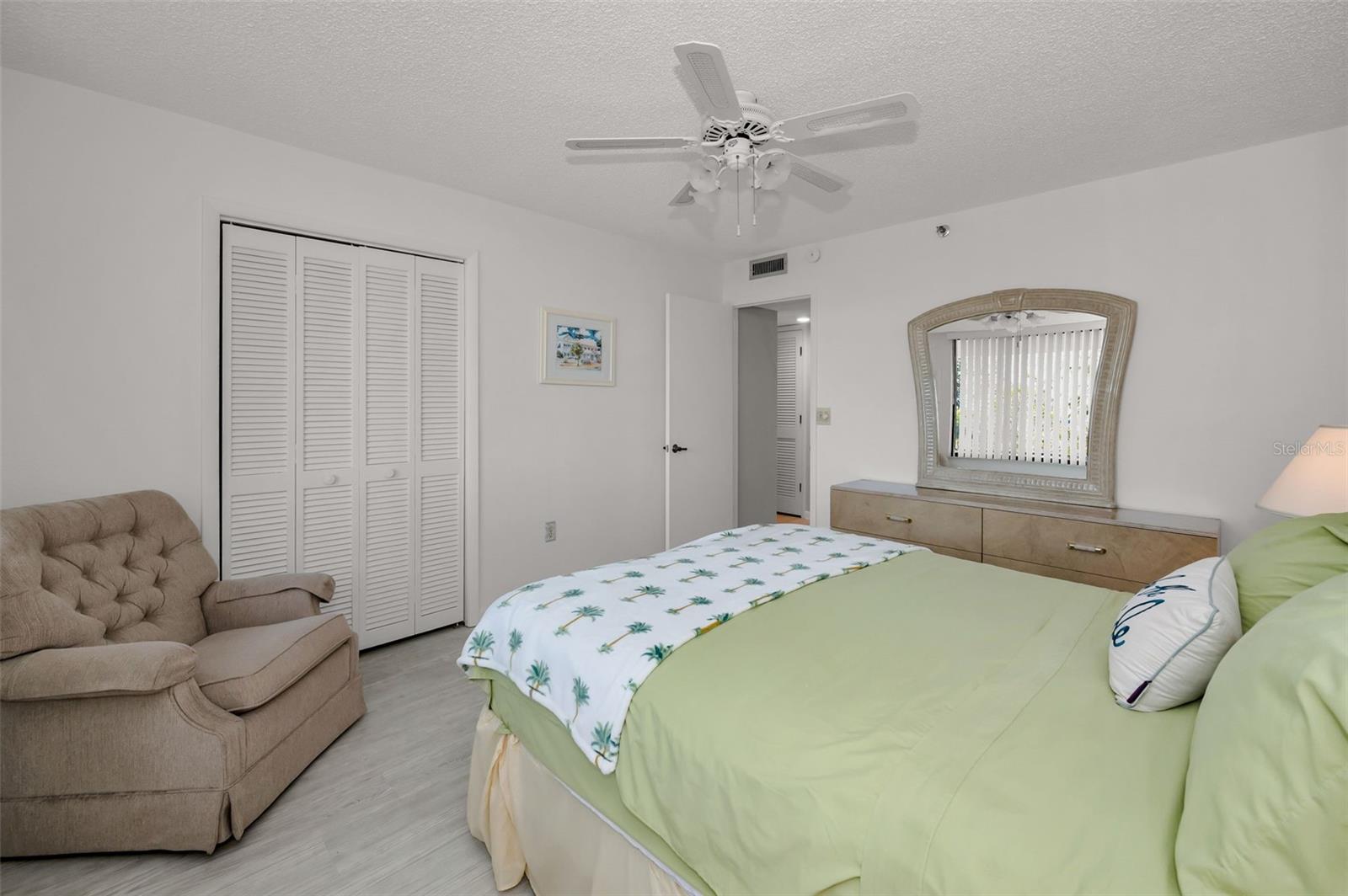 VISTA BAY CONDO I PH I - Residential