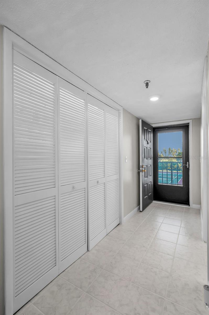 VISTA BAY CONDO I PH I - Residential