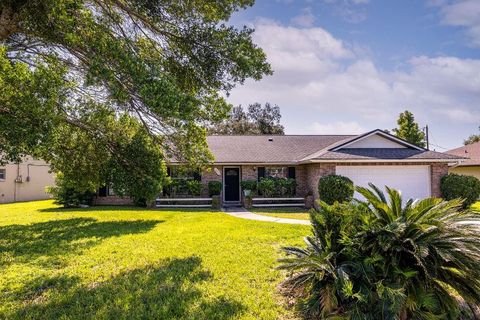 A home in DELTONA