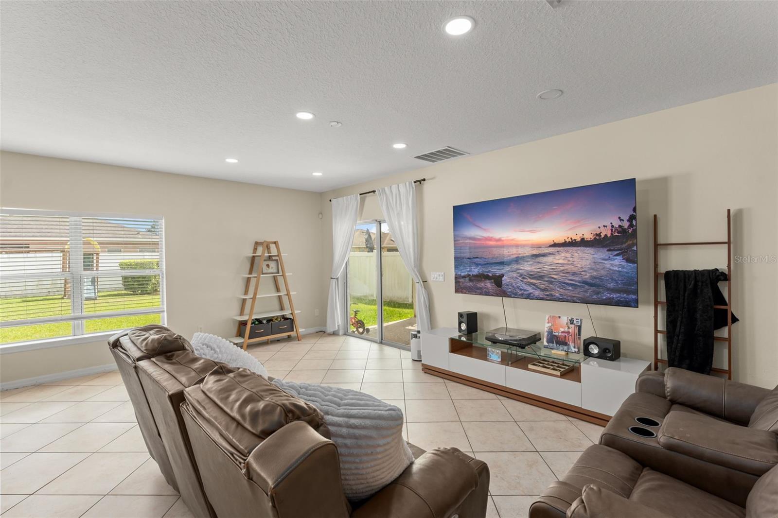 COUNTRYWALK UN #4 & #5 PH 1&2 - Residential