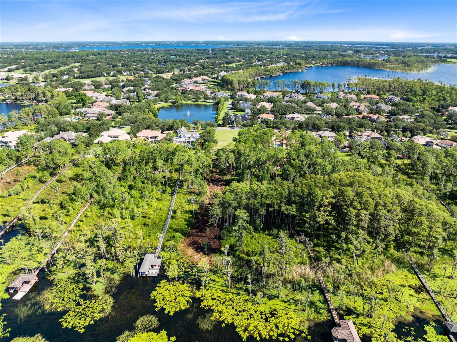 KEENES POINTE - Land