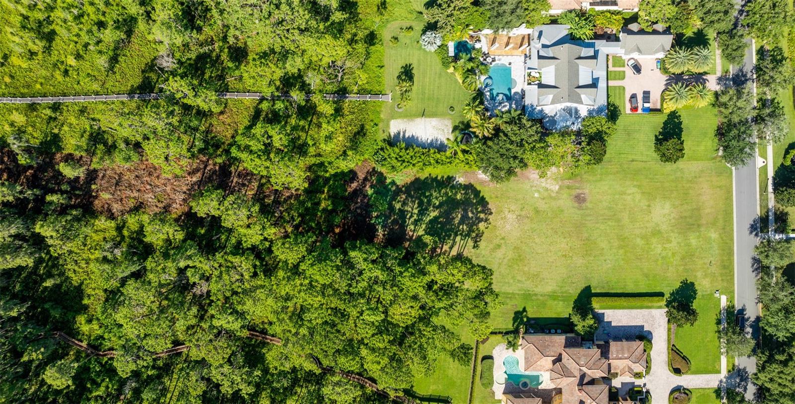 KEENES POINTE - Land