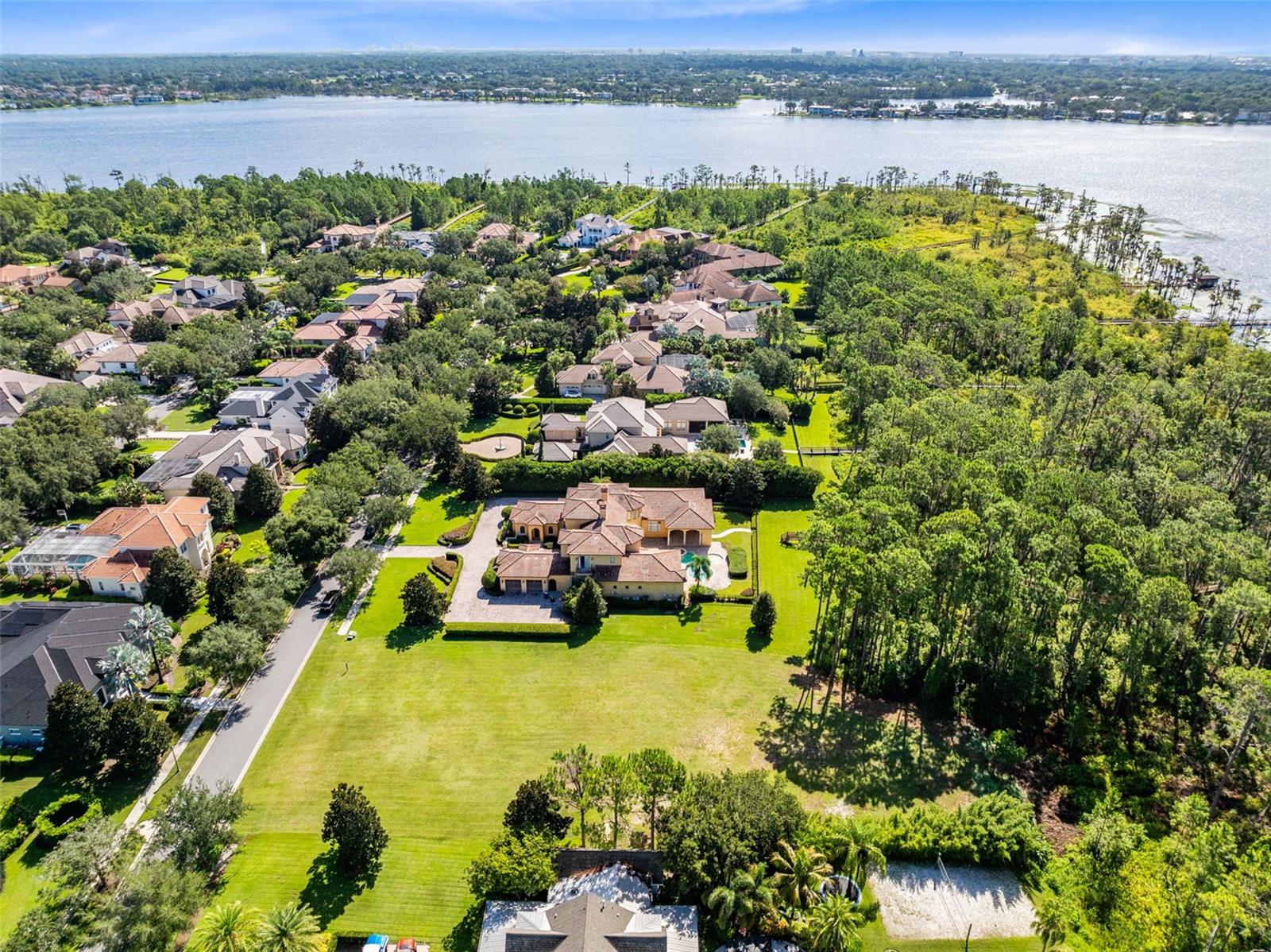 KEENES POINTE - Land