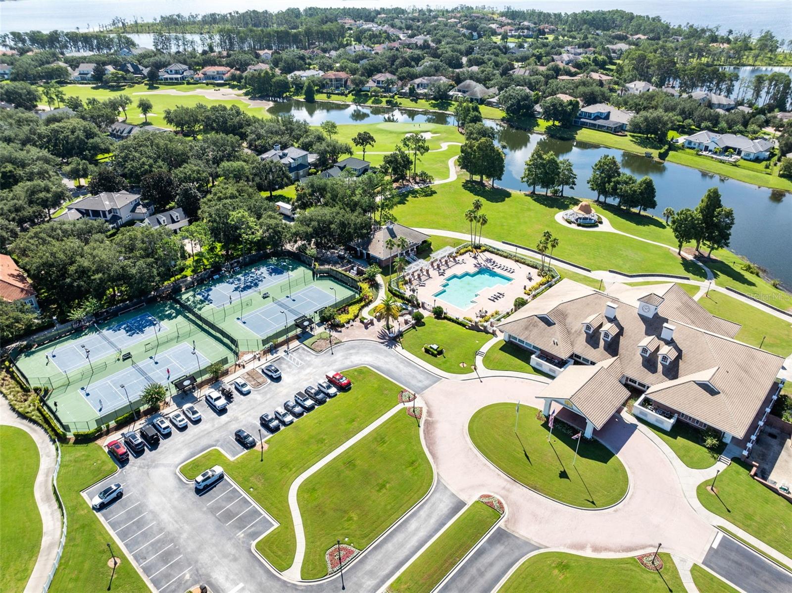 KEENES POINTE - Land