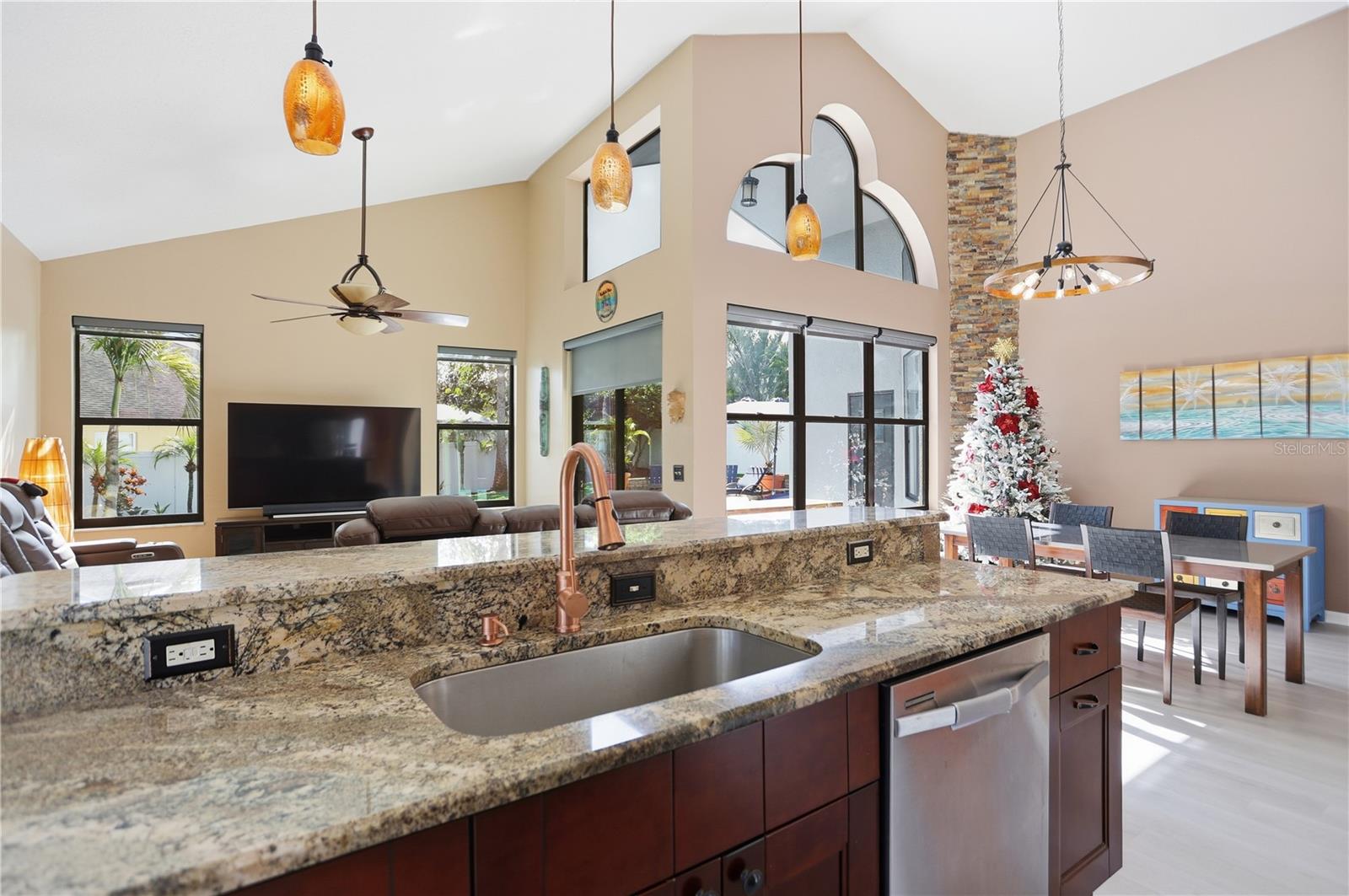 GATLIN PLACE PH 02 - Residential