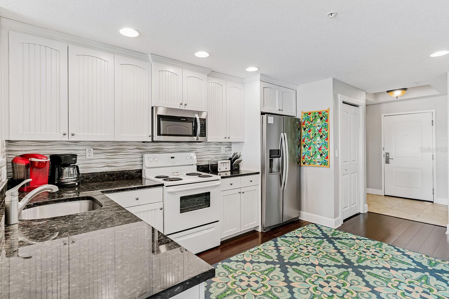 HARBOURSIDE AT MARKER 33 VACATION CONDO - Residential