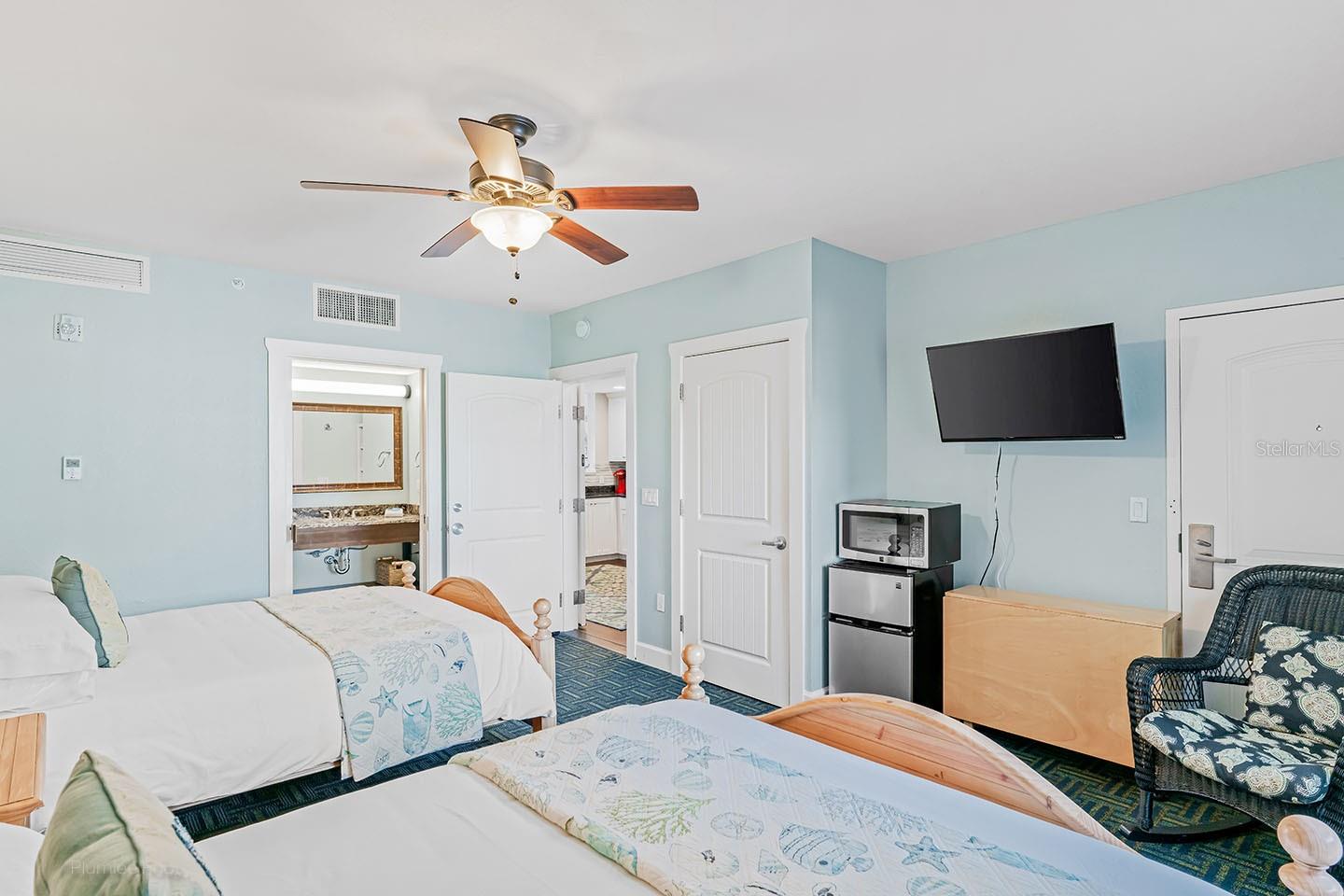 HARBOURSIDE AT MARKER 33 VACATION CONDO - Residential