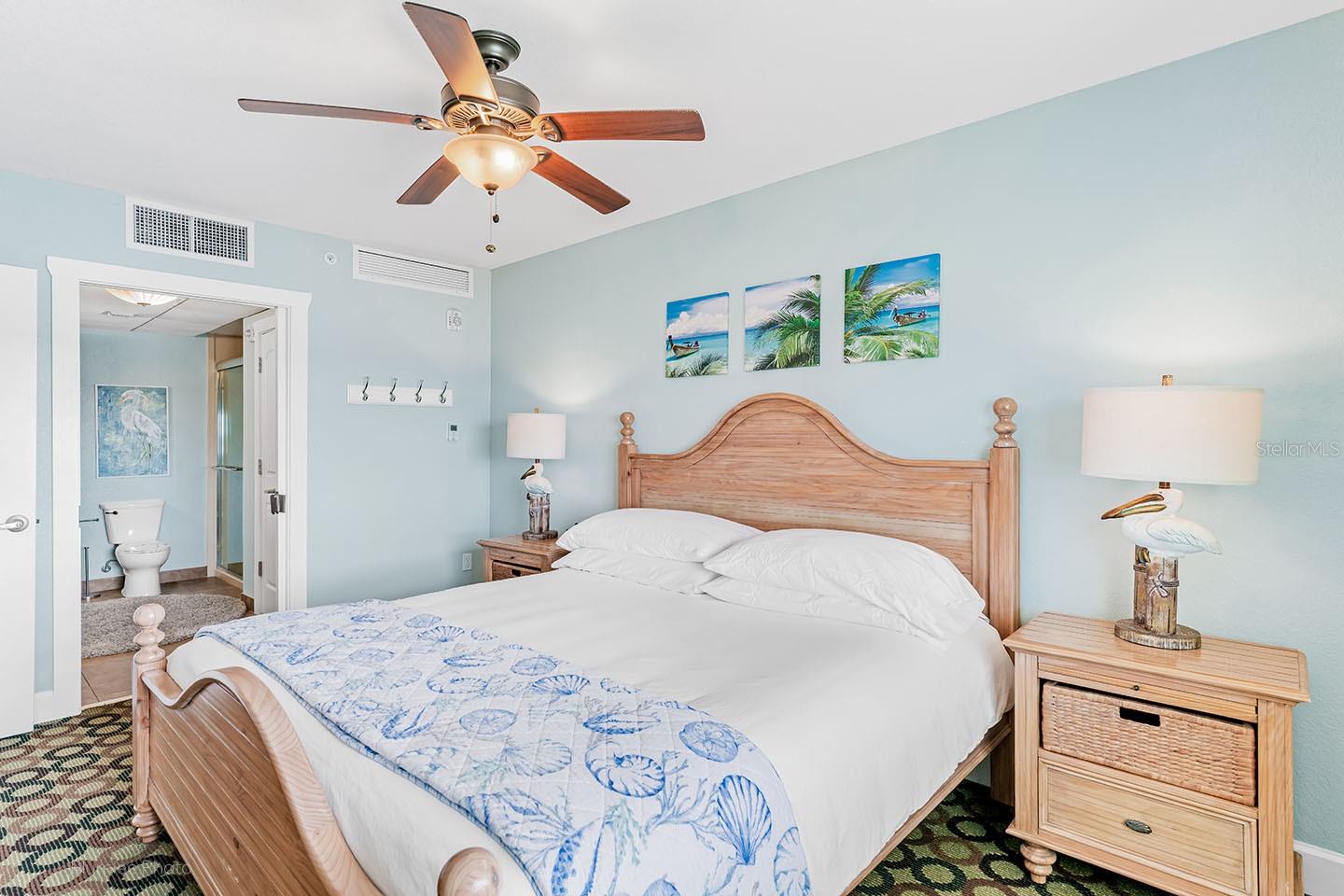 HARBOURSIDE AT MARKER 33 VACATION CONDO - Residential