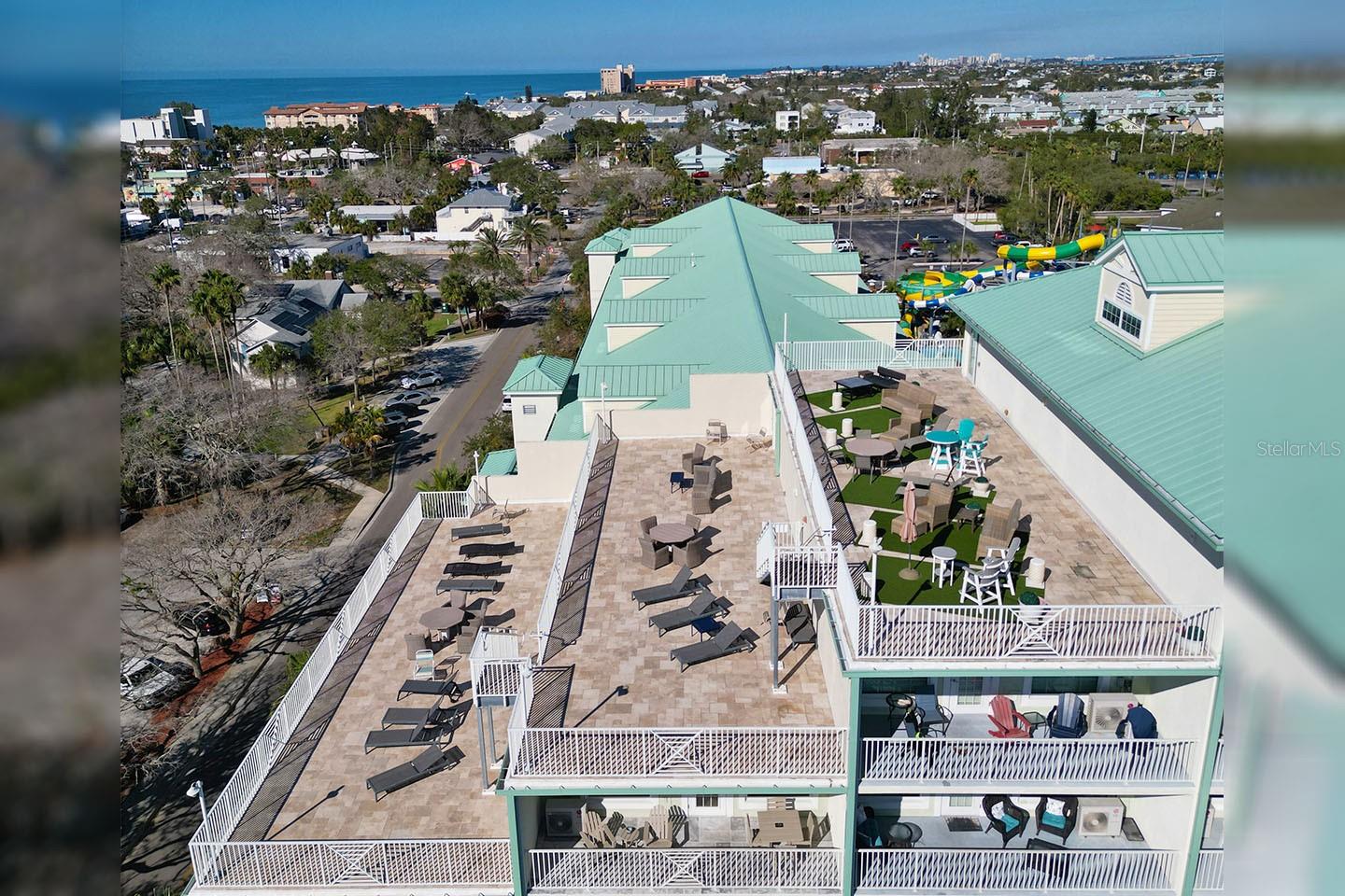 HARBOURSIDE AT MARKER 33 VACATION CONDO - Residential