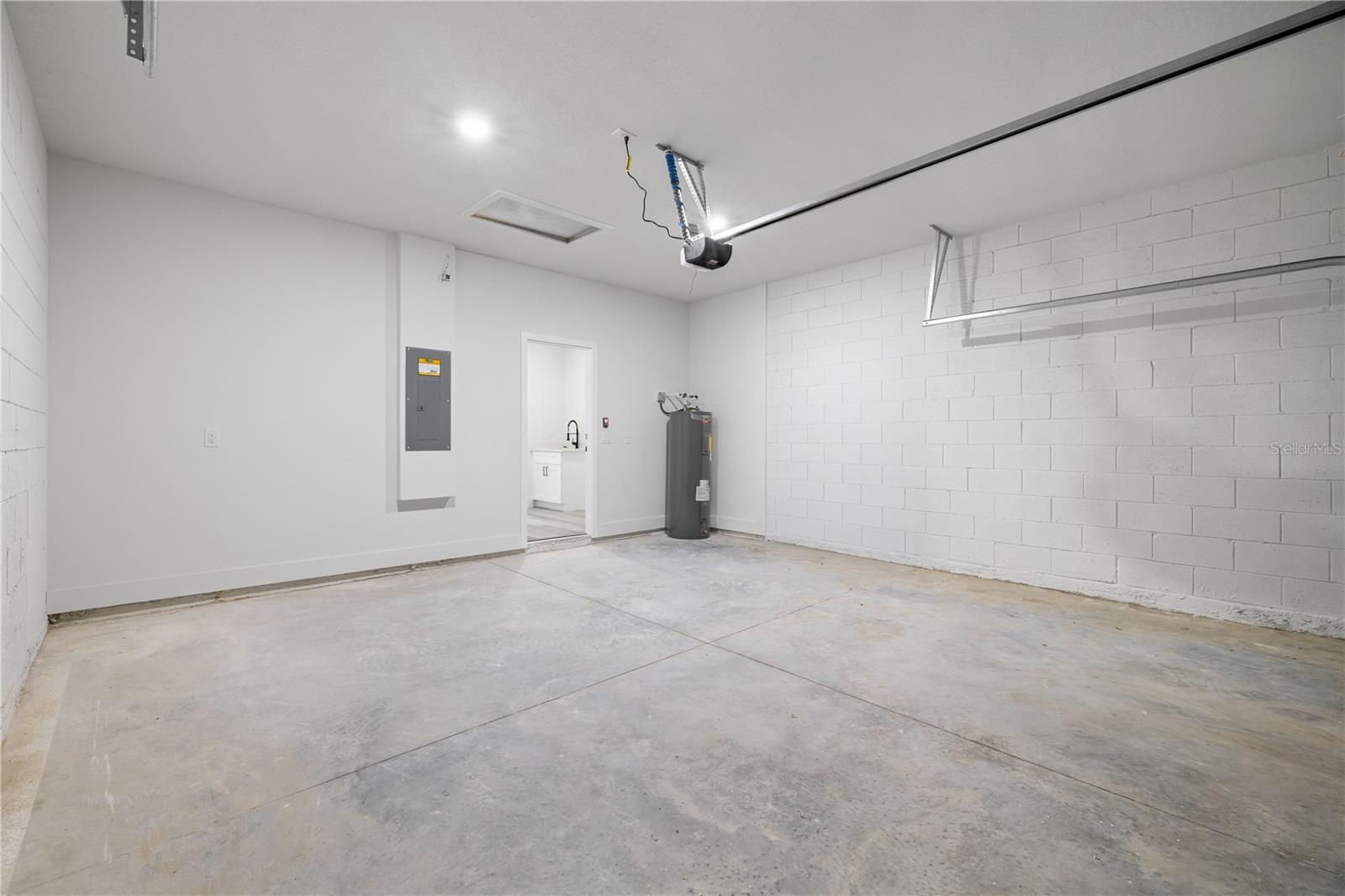 CITRUS SPGS UNIT 23 - Residential