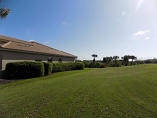 HERITAGE OAKS GOLF & COUNTRY CLUB - Residential