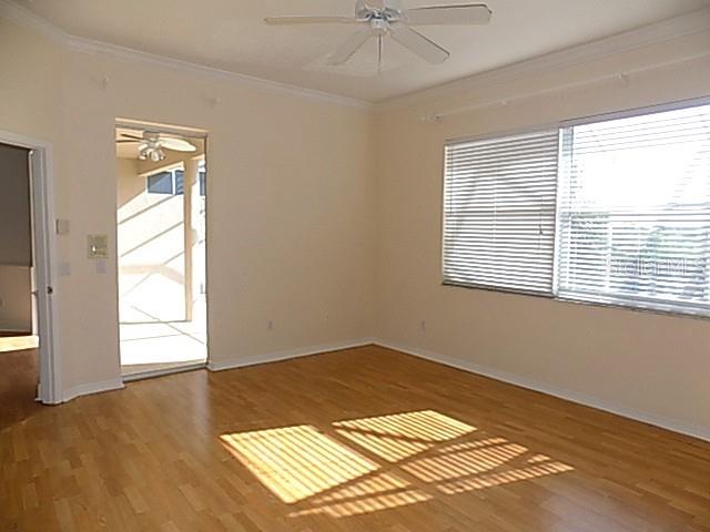 HERITAGE OAKS GOLF & COUNTRY CLUB - Residential