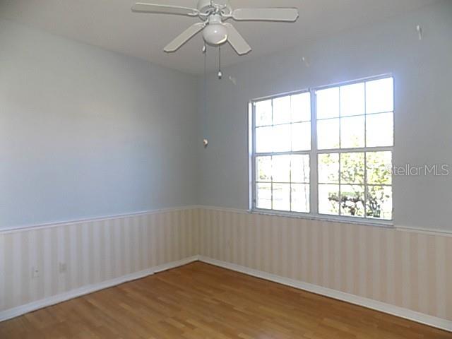 HERITAGE OAKS GOLF & COUNTRY CLUB - Residential