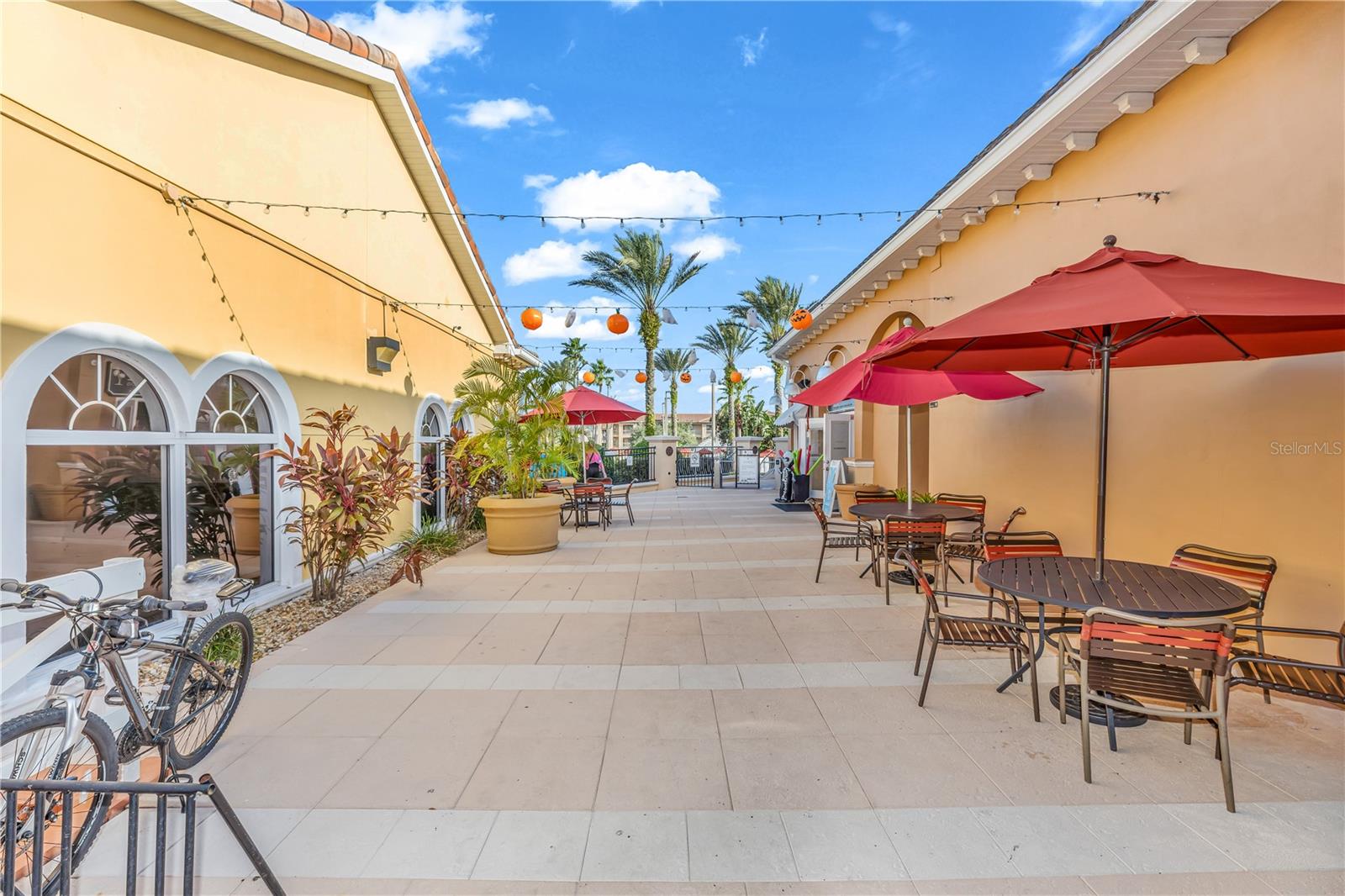 REGAL PALMS AT HIGHLAND RESERVE PH 04 - Residential