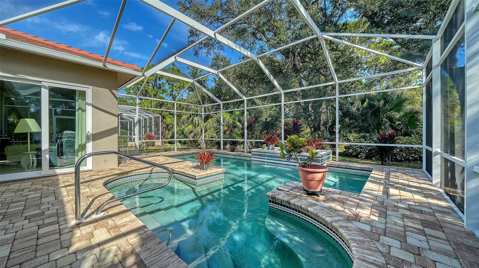 STONEYBROOK GOLF & COUNTRY CLUB - Residential