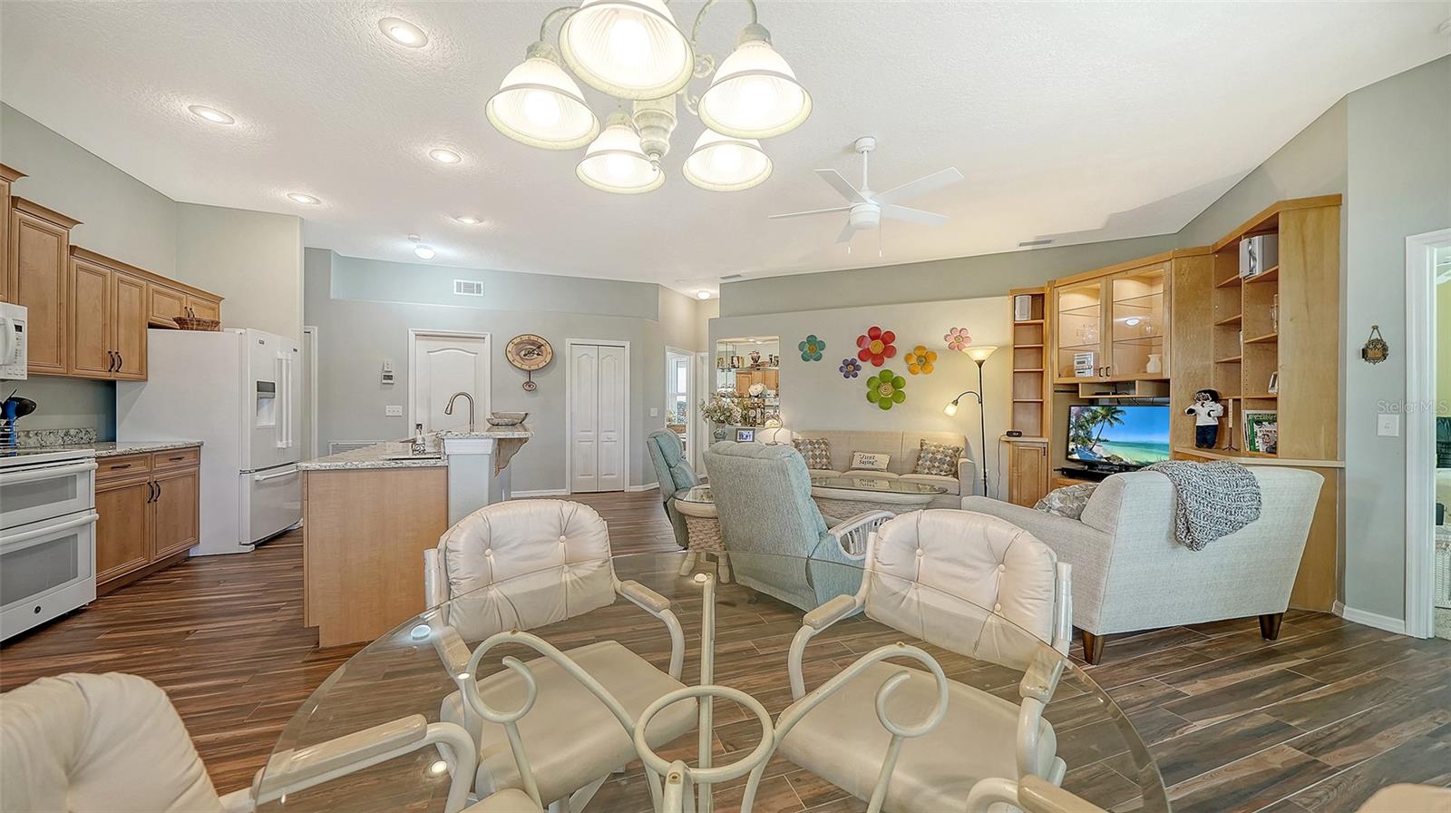 STONEYBROOK GOLF & COUNTRY CLUB - Residential