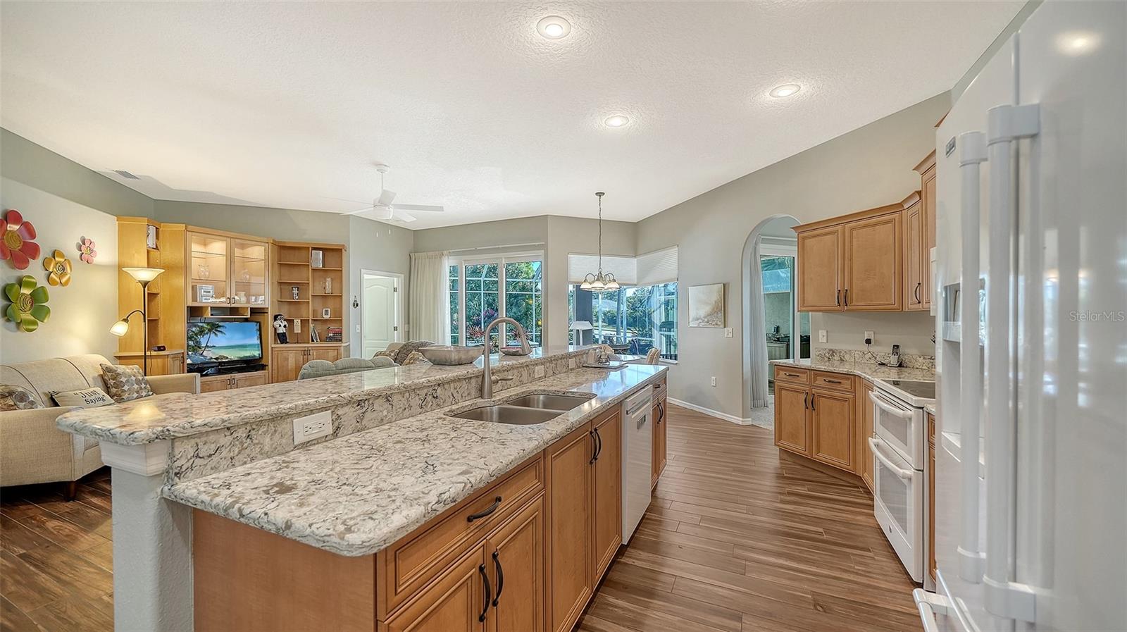 STONEYBROOK GOLF & COUNTRY CLUB - Residential