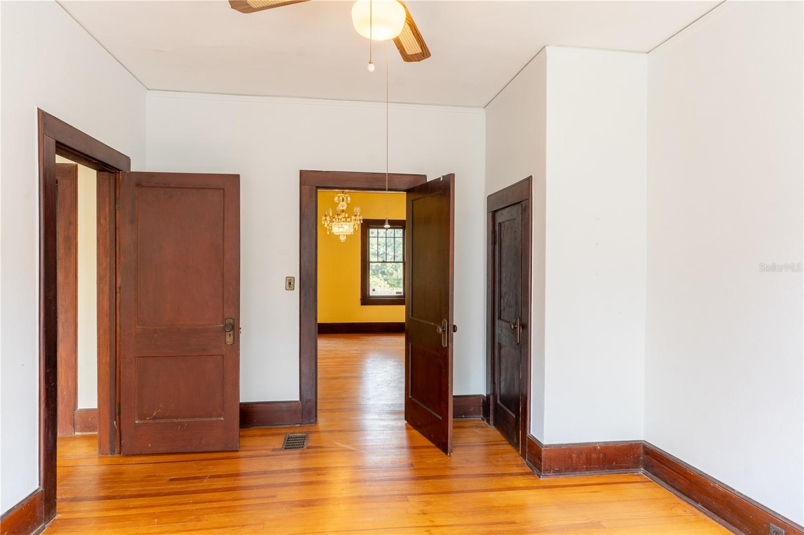 ELLIOT & LENGLE ADDN-HIGHLAND HEIGHTS - Residential