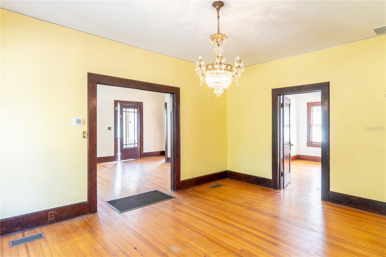 ELLIOT & LENGLE ADDN-HIGHLAND HEIGHTS - Residential