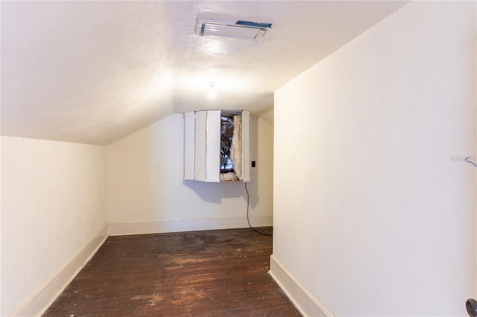 ELLIOT & LENGLE ADDN-HIGHLAND HEIGHTS - Residential