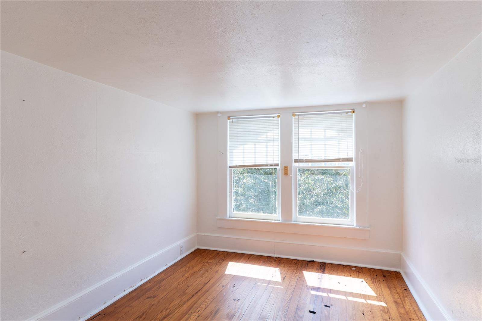 ELLIOT & LENGLE ADDN-HIGHLAND HEIGHTS - Residential