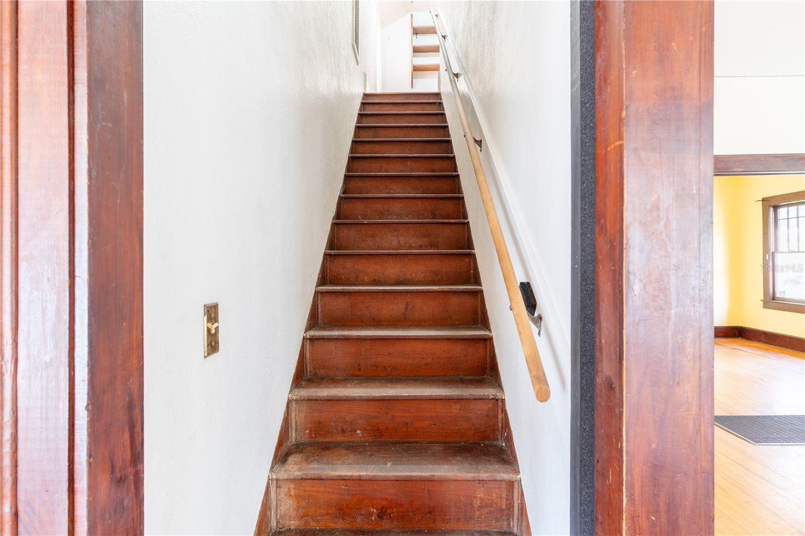 ELLIOT & LENGLE ADDN-HIGHLAND HEIGHTS - Residential