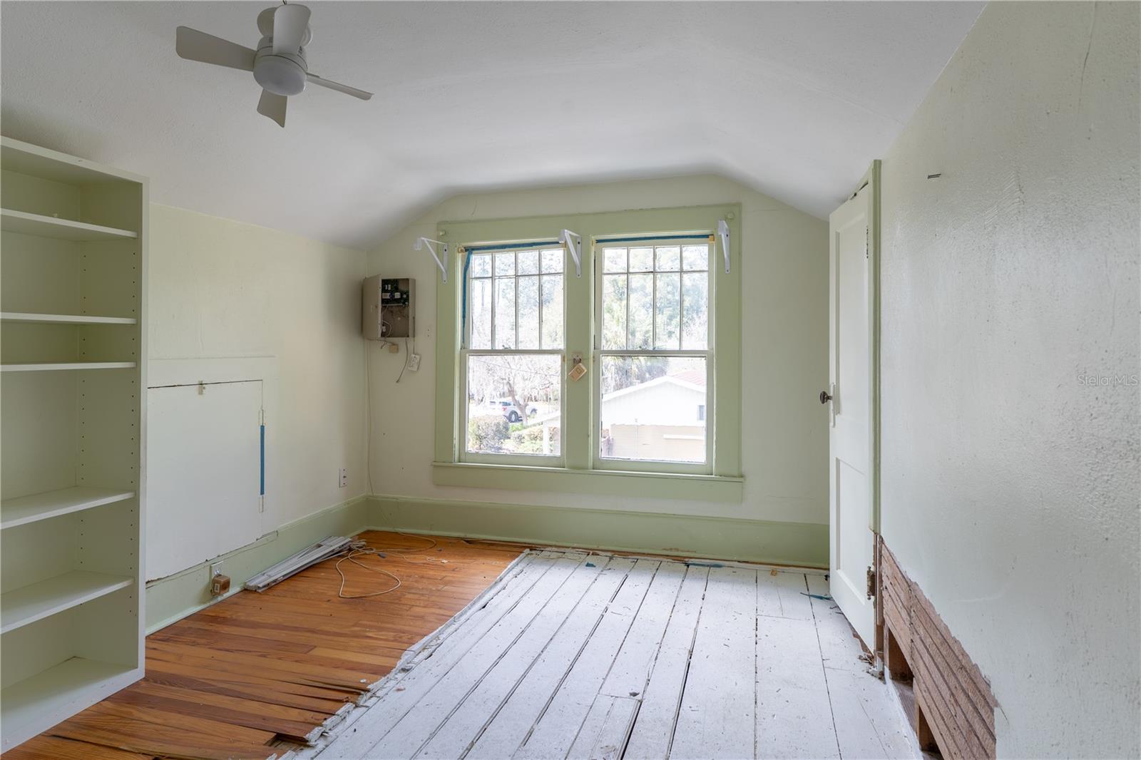 ELLIOT & LENGLE ADDN-HIGHLAND HEIGHTS - Residential