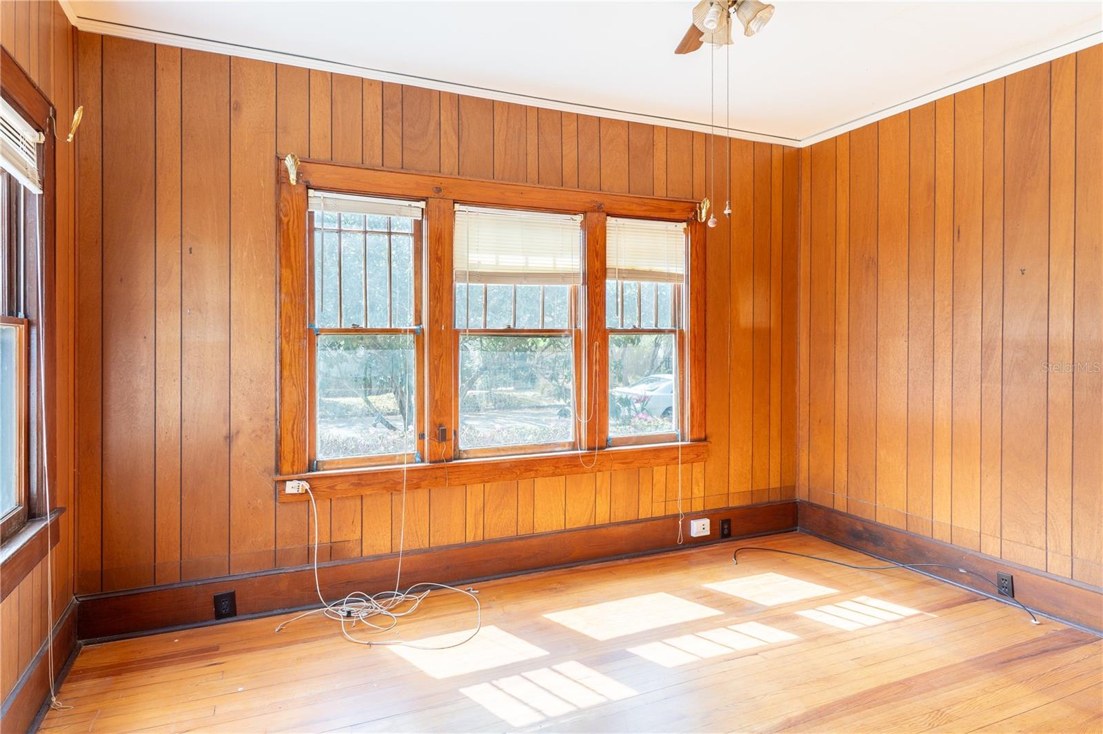 ELLIOT & LENGLE ADDN-HIGHLAND HEIGHTS - Residential