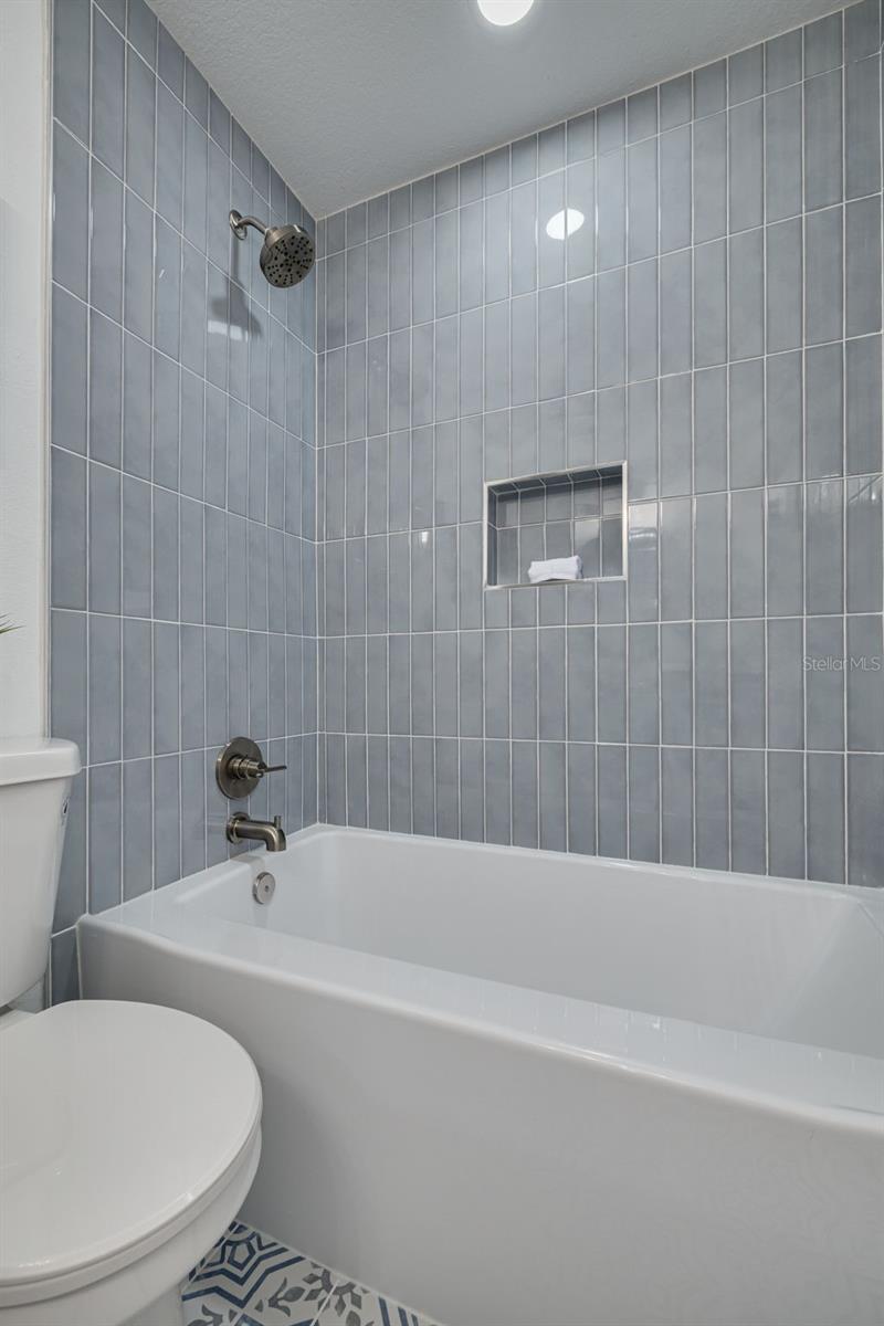 LAKE ALISON SUB PH II - Residential