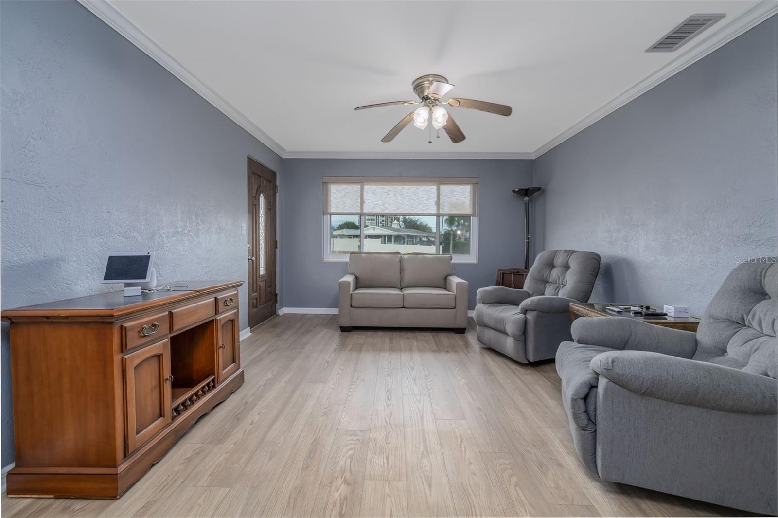 22 SUNNY SHORE DRIVE