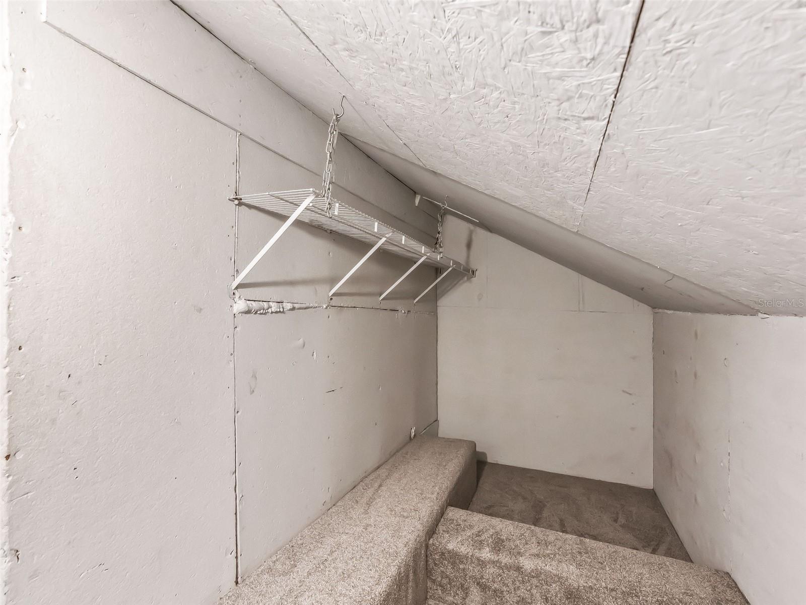 ROYAL OAKS RETREATS - Residential