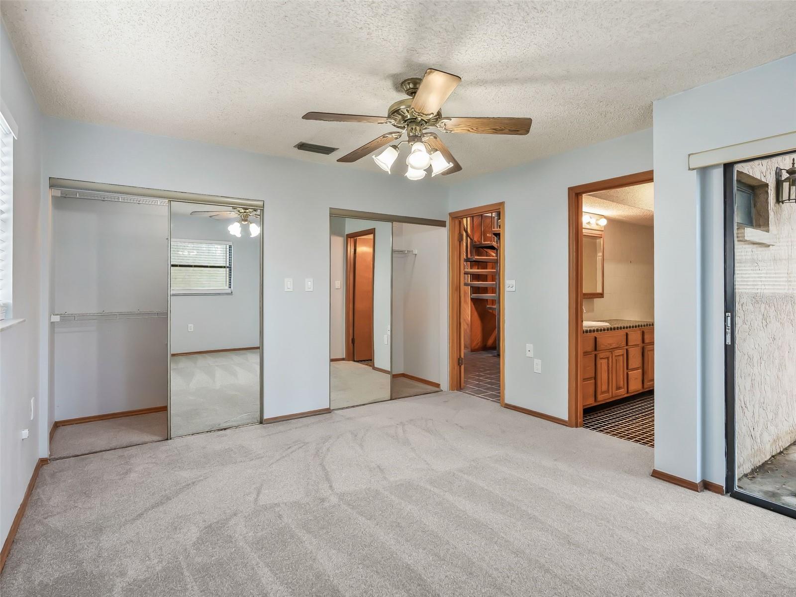 ROYAL OAKS RETREATS - Residential