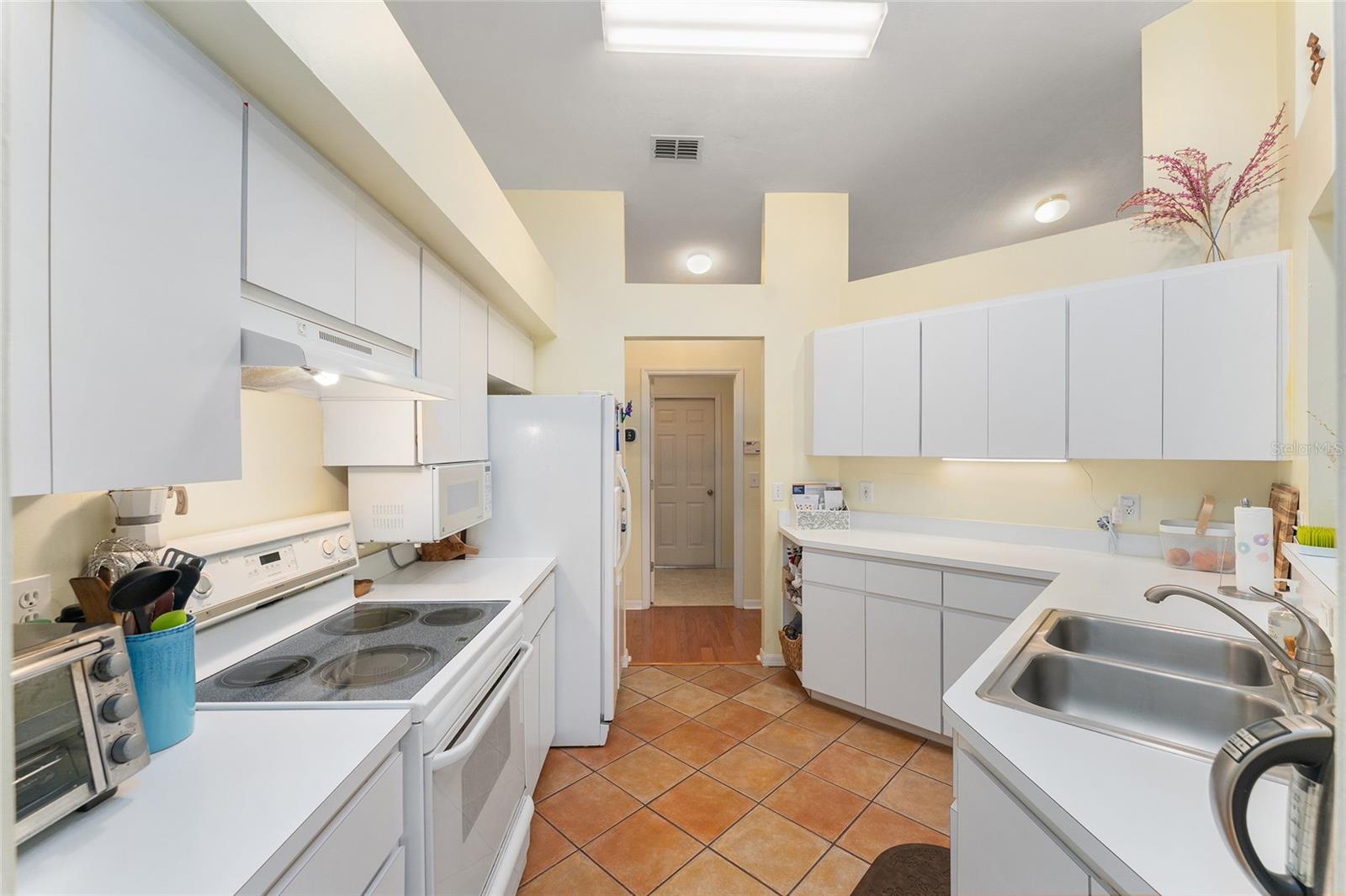 CAPRI CLUSTER PH II - Residential