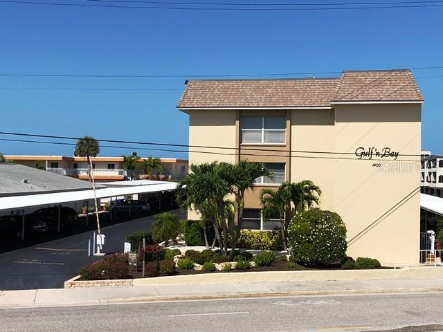 This great 2/2 condo is located on Venice Island just steps from the Gulf of Mexico. Enjoy the Beach, Pool or just relax on your lanai.
Utilities included.
No Smoking or Vaping
No Pets