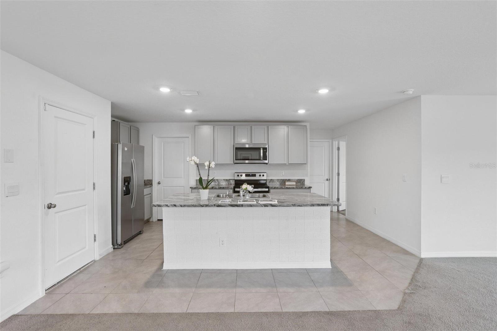 7530 BROAD POINTE DRIVE