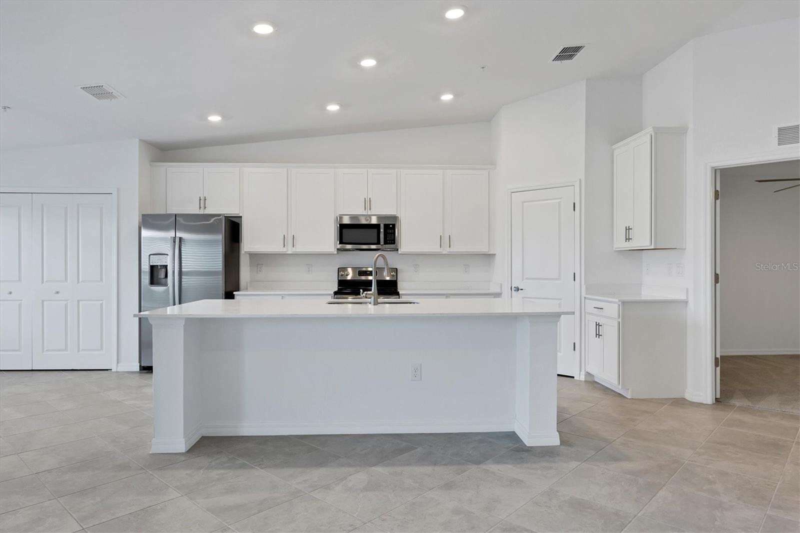 WELLEN PARK GOLF & COUNTRY CLUB - Residential