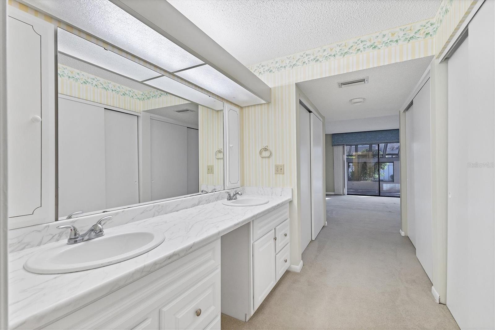 MEADOWLAKE IV - Residential