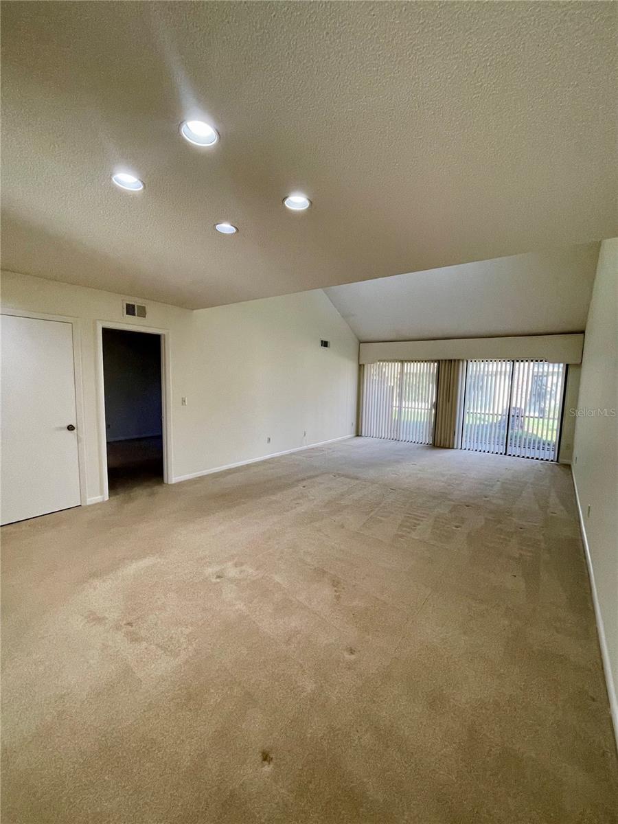 MEADOWLAKE IV - Residential