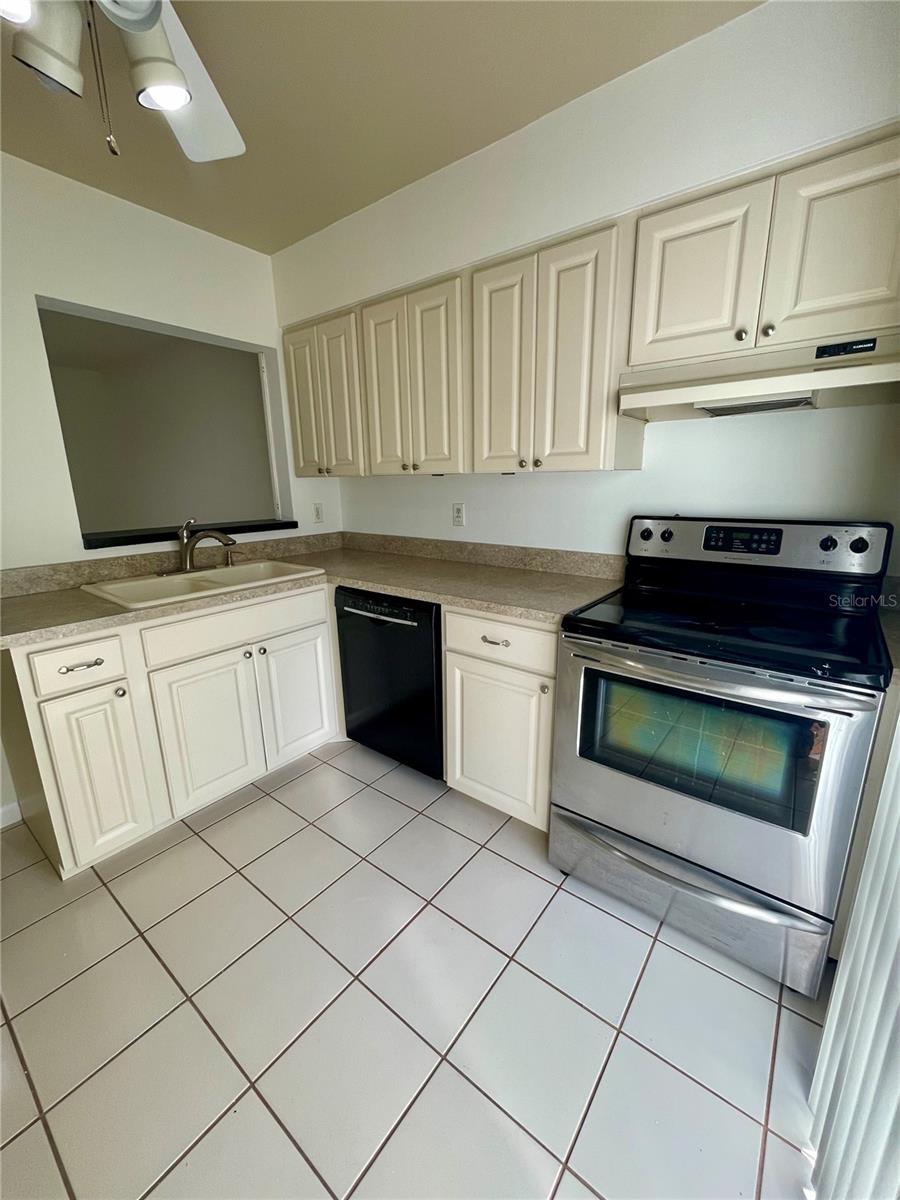 MEADOWLAKE IV - Residential