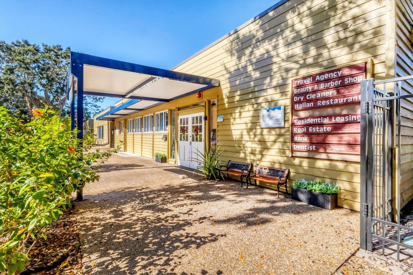 MEADOWLAKE IV - Residential