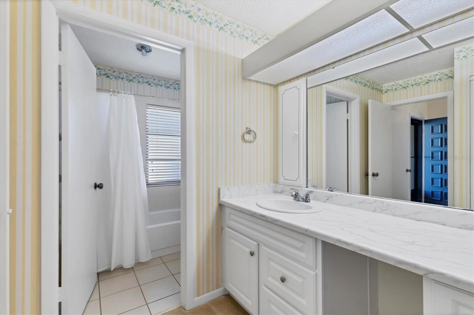 MEADOWLAKE IV - Residential