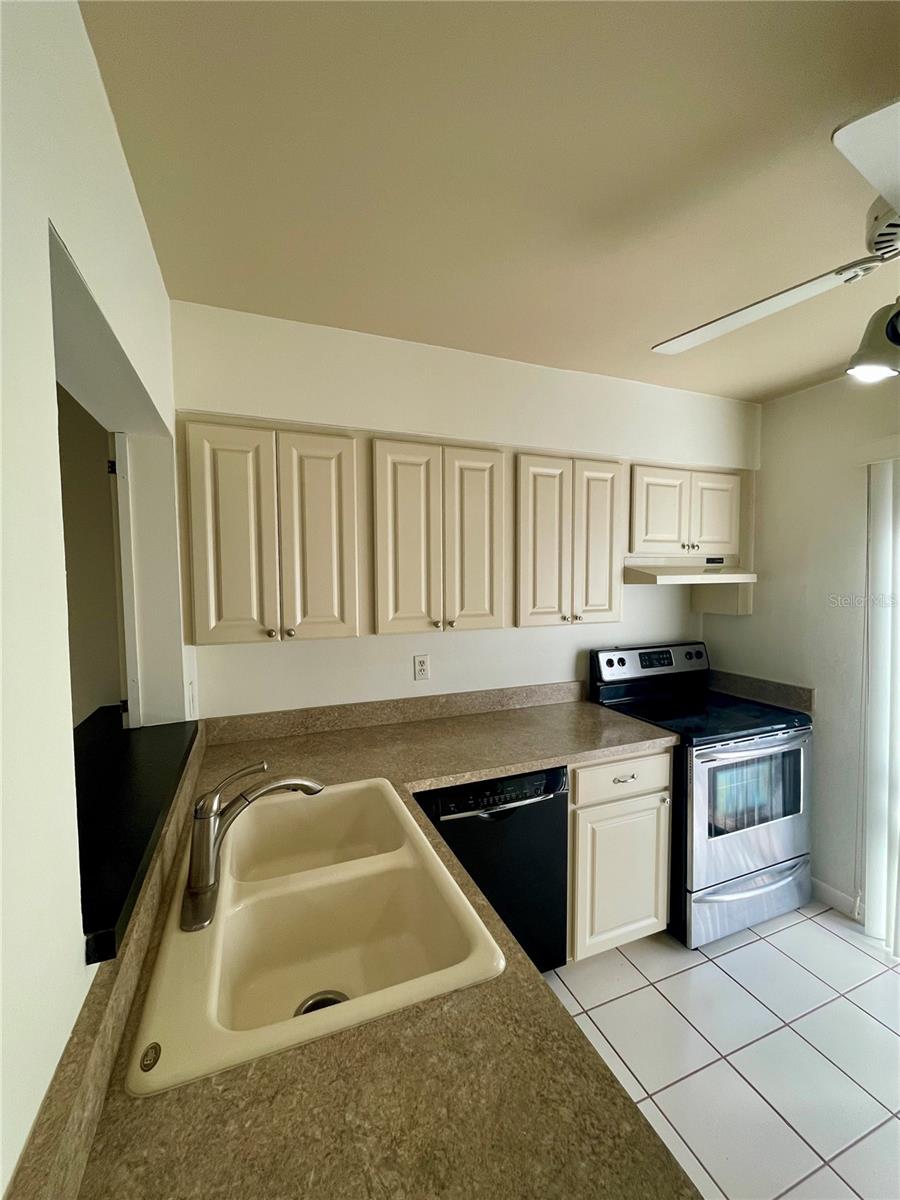 MEADOWLAKE IV - Residential