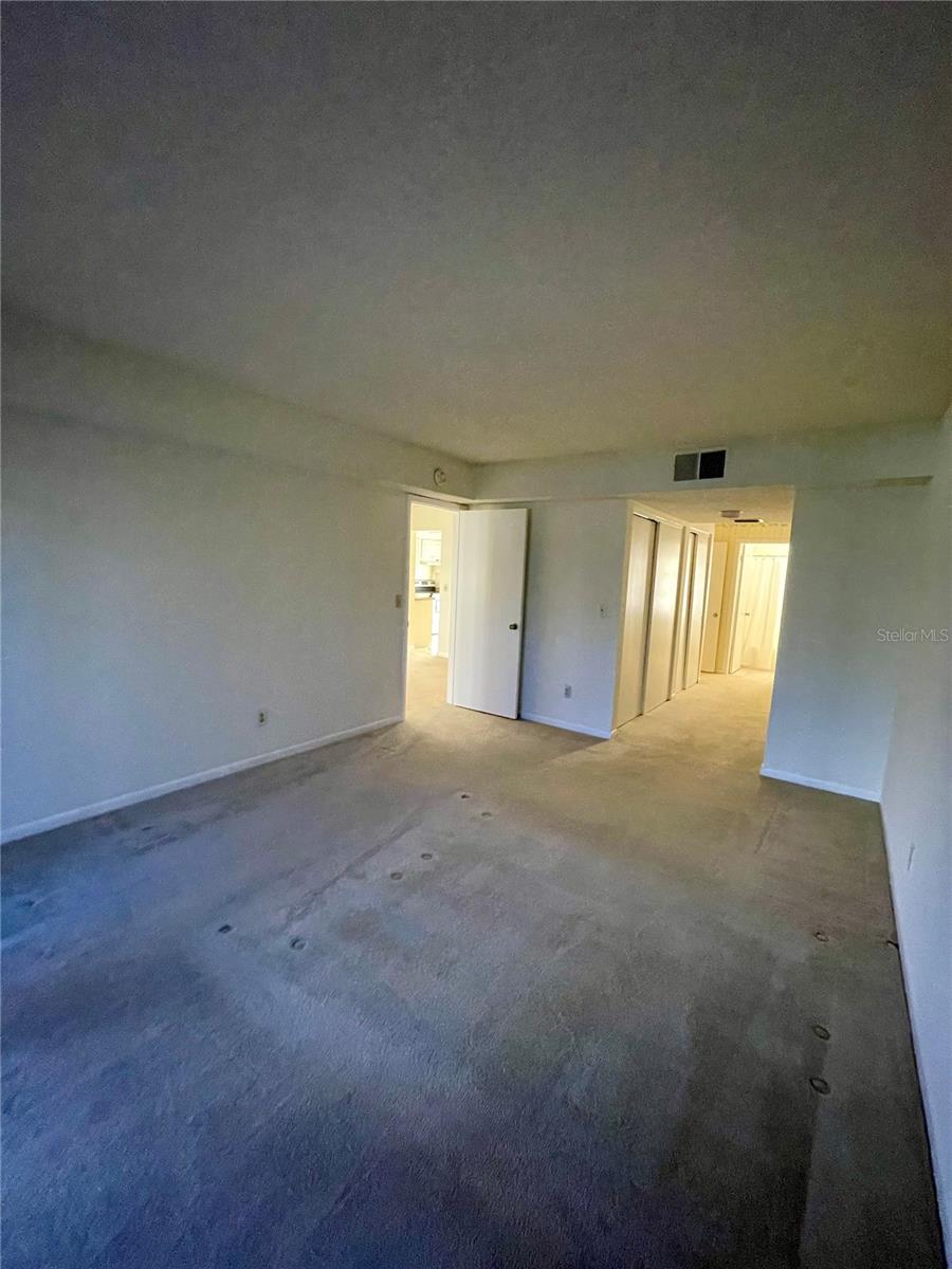 MEADOWLAKE IV - Residential